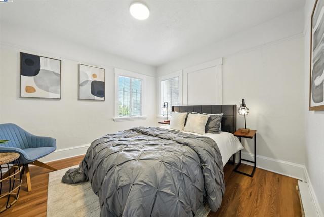 2539 Grande Vista Ave, Oakland CA: https://media.crmls.org/mediaz/26c173e9-0f23-4eae-b04e-dca2cbf9793c.jpg
