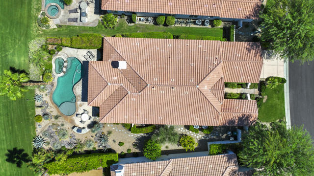 50405 Verano Drive, La Quinta CA: https://media.crmls.org/mediaz/26c22f5b-ca01-49ef-a2c2-995aa620d19b.jpg