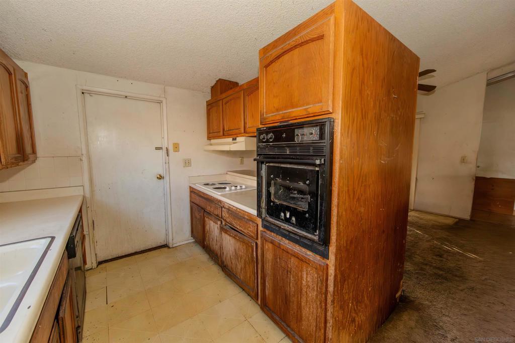 2564 Marathon Dr - photo 7