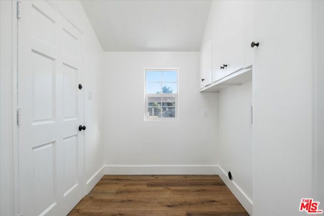7045 Varna Avenue, North Hollywood CA: https://media.crmls.org/mediaz/26c62ddf-301a-46af-8497-a8548b1a7b6b.jpg