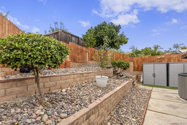 1918 Odell Cir, Vista CA: https://media.crmls.org/mediaz/26c6843b-ae21-47df-8a8c-280c81b394b3.jpg