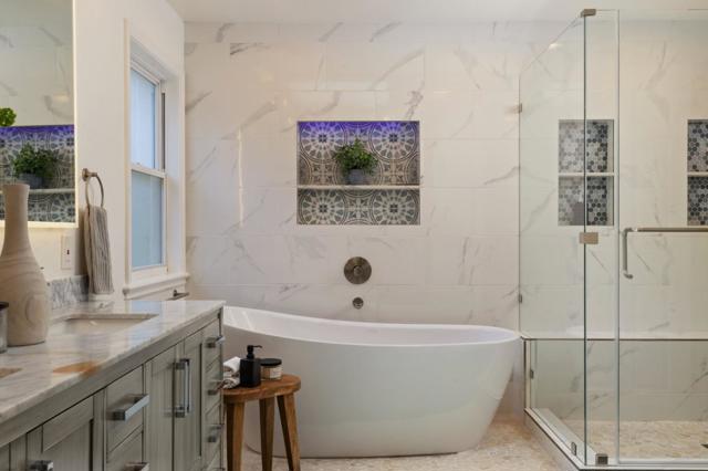 426 8th Avenue, Menlo Park CA: https://media.crmls.org/mediaz/26c84d96-1b87-482e-be98-719a7b25bb23.jpg