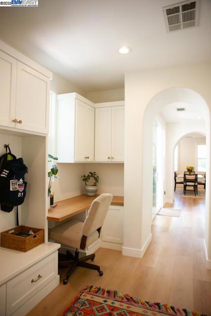 4719 Malayan, San Ramon CA: https://media.crmls.org/mediaz/26c8504e-b1e6-46cb-ba6f-33c7b80c3cd2.jpg