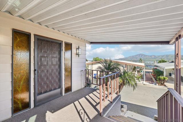 275 S Worthington St, Spring Valley CA: https://media.crmls.org/mediaz/26c8c667-8ef3-4852-a422-be85e8710a85.jpg