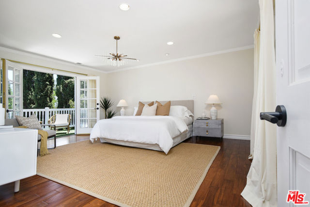 15474 Loom Place, Sherman Oaks CA: https://media.crmls.org/mediaz/26c94cb5-d551-44bb-b862-e7168cfdce69.jpg