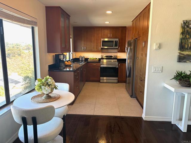 Detail Gallery Image 10 of 22 For 4253 5th Ave, San Diego,  CA 92103 - 2 Beds | 2 Baths