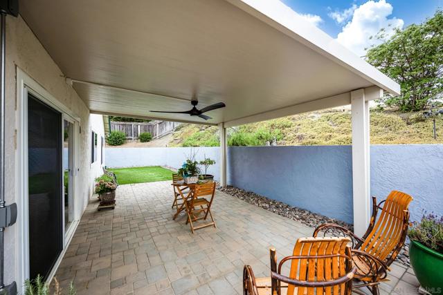 14543 High Pine St, Poway CA: https://media.crmls.org/mediaz/26c9cdcc-9831-4158-9afd-deca8095a391.jpg
