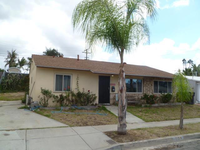 553 Sears Ave, San Diego CA: https://media.crmls.org/mediaz/26caa767-6a71-4a13-809e-995adb2fb30e.jpg