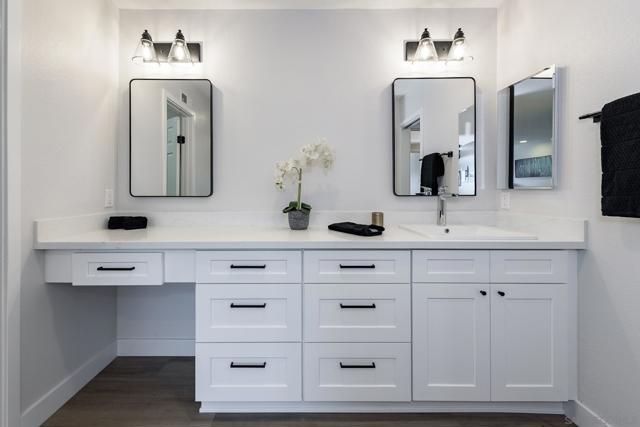 9832 Caminito Cuadro, San Diego CA: https://media.crmls.org/mediaz/26cababa-8b37-4a1d-92c9-d37b8e22607a.jpg