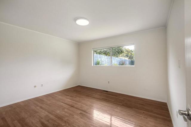 1639 Tamarack Avenue, Carlsbad CA: https://media.crmls.org/mediaz/26cb3fd9-fd3d-40bf-82c2-e5fc6946d277.jpg