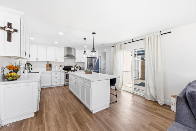 Detail Gallery Image 6 of 42 For 2104 Dunnigan St, Camarillo,  CA 93010 - 4 Beds | 2 Baths