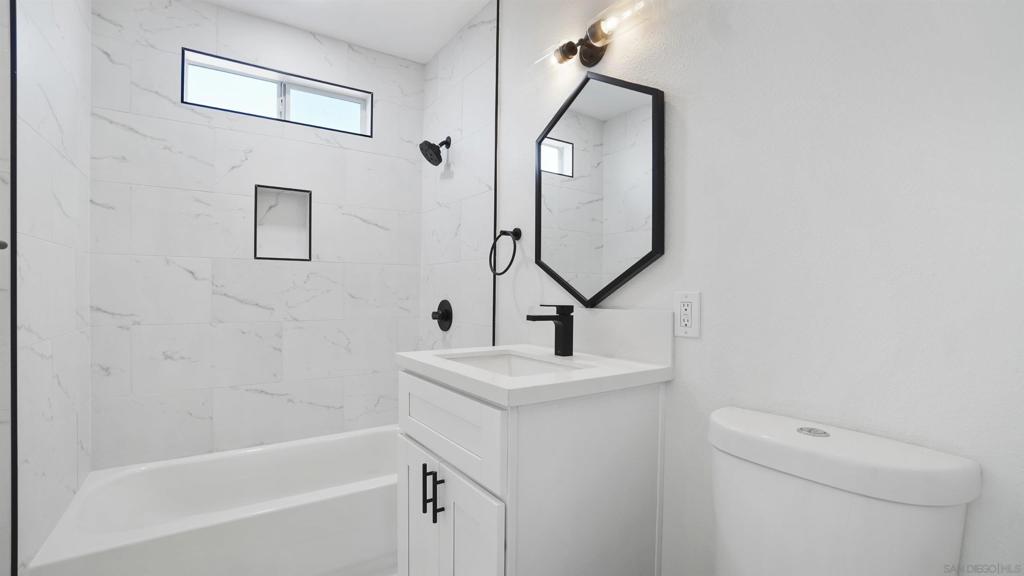 MLS #250042675SD image #8