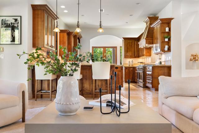 Detail Gallery Image 13 of 38 For 5560 Meadows Del Mar, San Diego,  CA 92130 - 6 Beds | 6/1 Baths