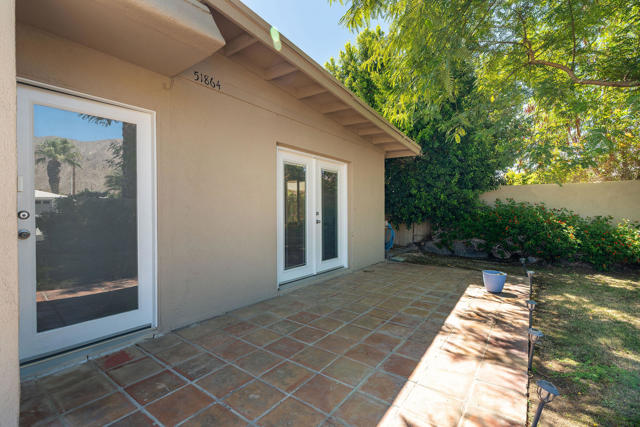 51864 Avenida Mendoza, La Quinta CA: https://media.crmls.org/mediaz/26cbc546-b8e9-409a-91ae-fc2b69097ae5.jpg