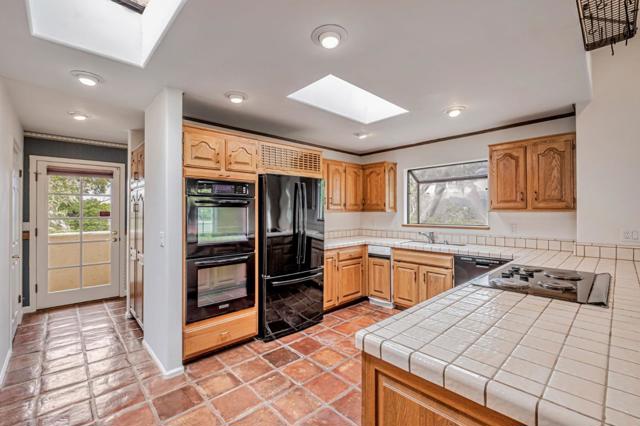 425 Vista Del Mar Drive, Aptos CA: https://media.crmls.org/mediaz/26cbf95c-7ec9-4aa5-bba2-284dea1d7bbe.jpg