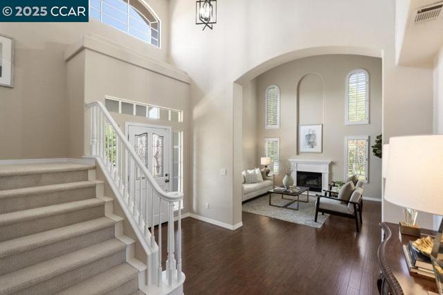 825 Bertram St, Walnut Creek CA: https://media.crmls.org/mediaz/26cc89aa-4974-499c-b9b7-1ce94c926e45.jpg
