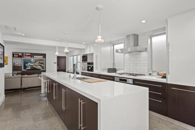 Detail Gallery Image 6 of 19 For 13936 Mira Montana Dr., Del Mar,  CA 92014 - 4 Beds | 2/1 Baths