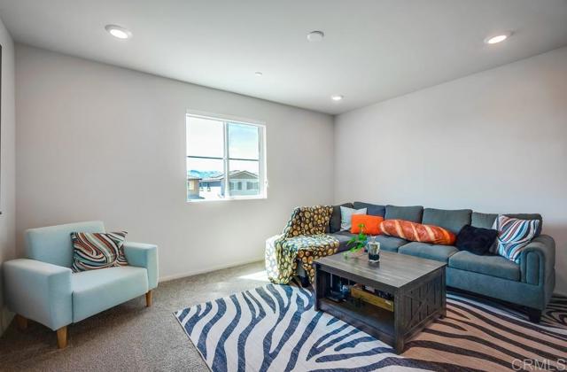 29146 Quarry Way, Lake Elsinore CA: https://media.crmls.org/mediaz/26cdf6aa-7a9d-4515-b0e7-a474c68ac2d6.jpg