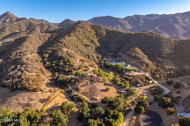 356 E Carlisle Road, Thousand Oaks CA: https://media.crmls.org/mediaz/26ce09df-eab4-467a-94ad-a60045d2894f.jpg