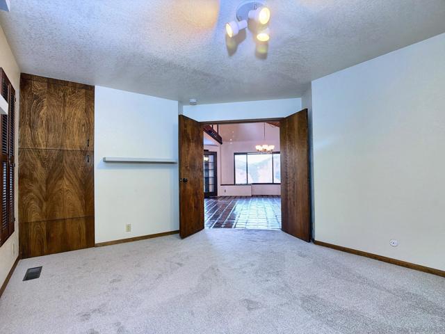 1077 VISTA MADERA LANE, El Cajon CA: https://media.crmls.org/mediaz/26ce0e3c-6730-4589-8593-3c8775204b02.jpg