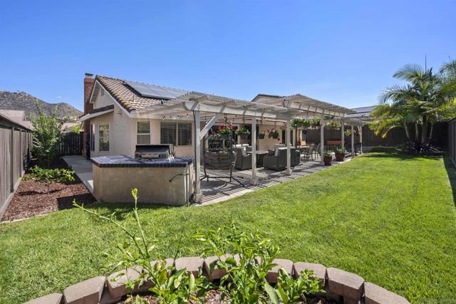 2208 Runabout Place, El Cajon CA: https://media.crmls.org/mediaz/26ce9762-63f5-41dd-8419-369509cf04b9.jpg