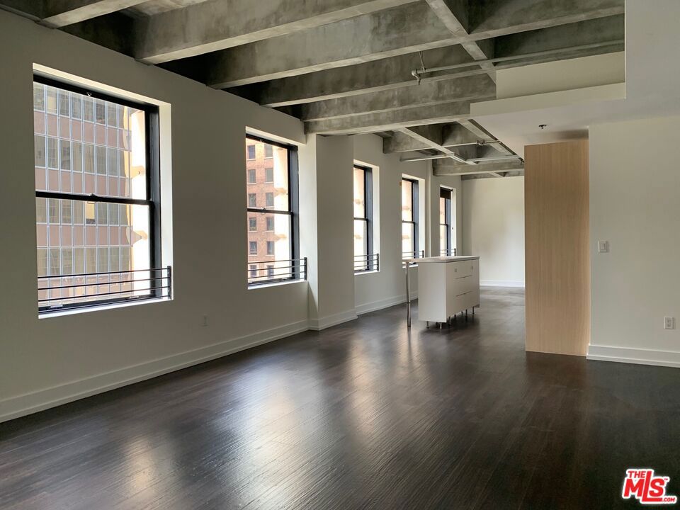 727 W 7th Street #710