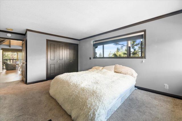 719 Villa Grove Avenue, Big Bear CA: https://media.crmls.org/mediaz/26cf09bb-5090-4a42-b39e-7a7c567e3598.jpg