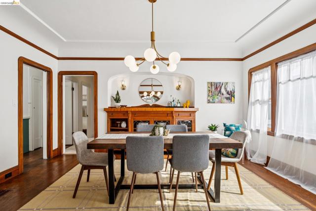 Image 10 of 39 For 534 Mira Vista Ave