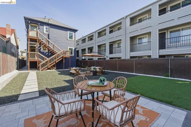 Image 27 of 55 For 523 25th St  