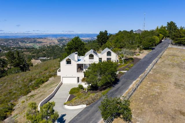 10450 Saddle Road, Monterey CA: https://media.crmls.org/mediaz/26d24a08-d5e3-4cfd-9fe2-7ff8cb1c3611.jpg
