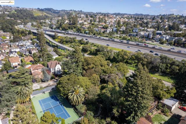 0 Ivanhoe, Oakland CA: https://media.crmls.org/mediaz/26d2b6e9-f376-461d-aafe-997af928f69d.jpg
