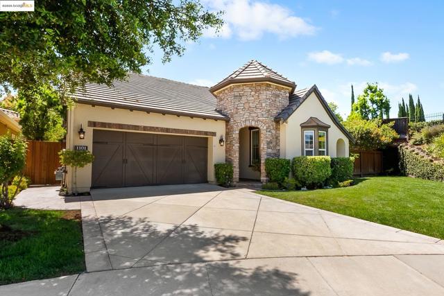 1101 Lafite Ct, Brentwood CA: https://media.crmls.org/mediaz/26d316a2-e613-4e67-bad7-4efb054de511.jpg