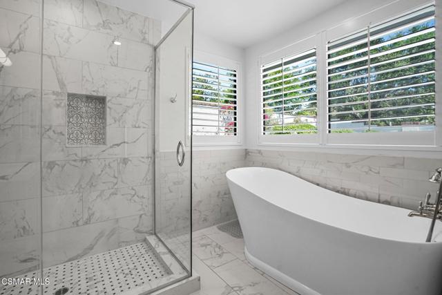 1142 Earlham Court, Oak Park CA: https://media.crmls.org/mediaz/26d33881-39fe-4158-9ea2-11b1ed26a163.jpg