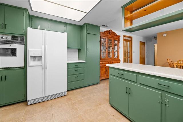 1080 Sequoia Drive, Big Bear CA: https://media.crmls.org/mediaz/26d365f6-f330-4054-8127-431f09947d24.jpg