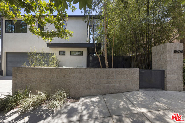 1508 Elevado Street, Los Angeles CA: https://media.crmls.org/mediaz/26d3a9ff-35e3-49bc-8103-9cc54f4e86d9.jpg