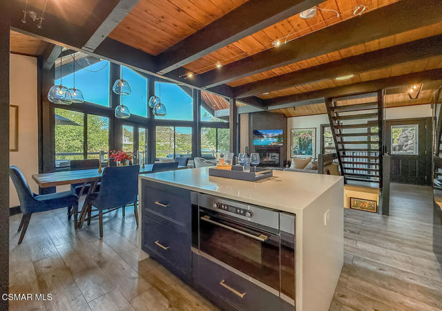 123 Lake Sherwood Drive, Lake Sherwood CA: https://media.crmls.org/mediaz/26d44377-dfdc-4dc9-9c87-95df776b299d.jpg