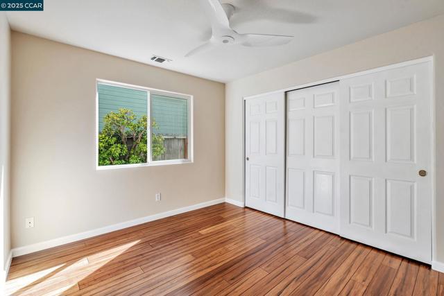 300 Saint Augustine Ct, Benicia CA: https://media.crmls.org/mediaz/26d48204-4935-4ce3-8a39-9bd153799e89.jpg