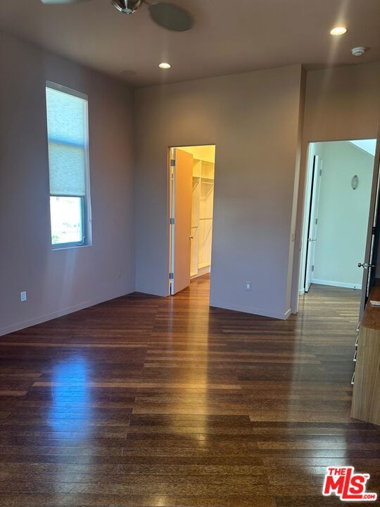 2452 Penmar Avenue, Venice CA: https://media.crmls.org/mediaz/26d49914-4dd5-4425-b81f-4faecf49acba.jpg
