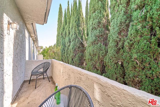 1 Bed Home for Sale in Los Angeles, California