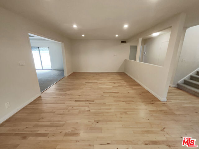 604 Sandy Avenue photo 8