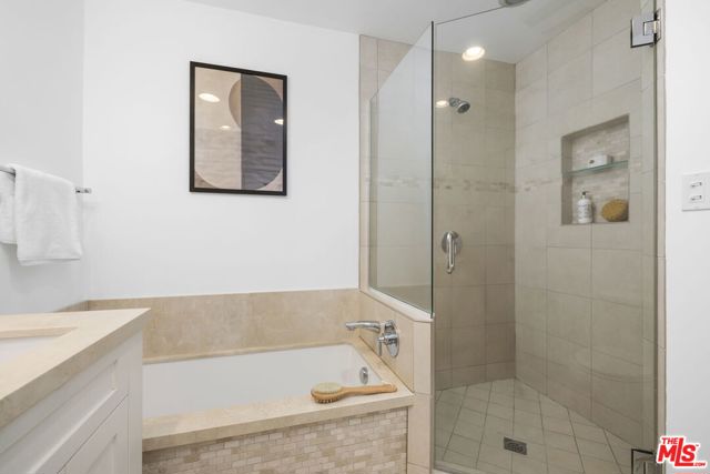 Drew Fenton | 654 Elkins Road Los Angeles CA | MLS: 7411480
