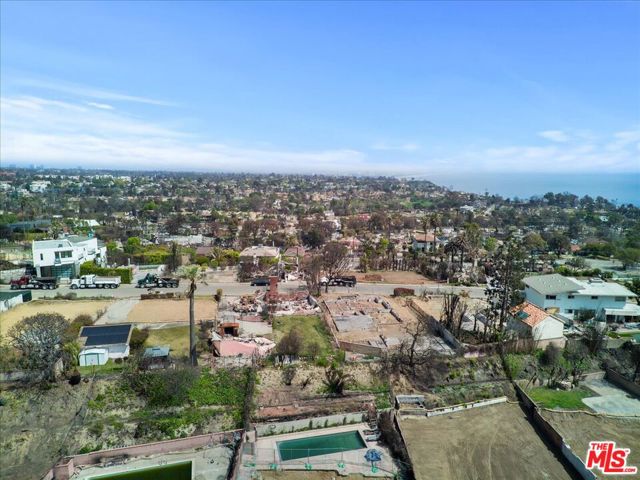 641 Lachman Lane, Pacific Palisades CA: https://media.crmls.org/mediaz/26d749c8-9851-43f2-aa2e-e1e5c6a4126b.jpg