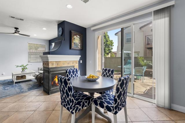 Detail Gallery Image 2 of 38 For 1421 Caminito Sardinia #3,  Chula Vista,  CA 91915 - 3 Beds | 3 Baths