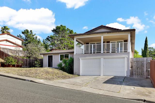 149 Westminster Way, Vallejo CA: https://media.crmls.org/mediaz/26d77f80-e116-4432-9d3f-f0f1779d26a1.jpg