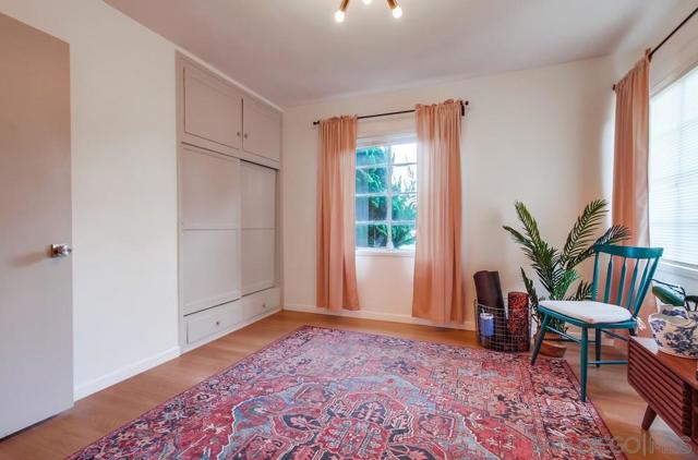 185 Corte Helena Avenue, Chula Vista CA: https://media.crmls.org/mediaz/26d7dfc2-c081-4336-b9e2-94585e0deee0.jpg