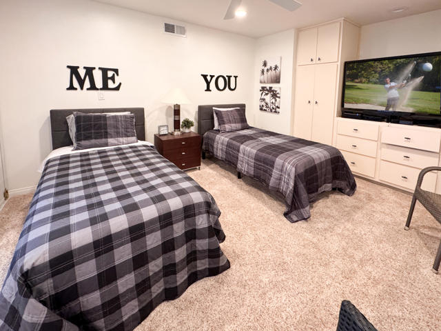 177 Las Lomas, Palm Desert CA: https://media.crmls.org/mediaz/26d88751-6ac5-47cf-933b-d80e2fdc288a.jpg