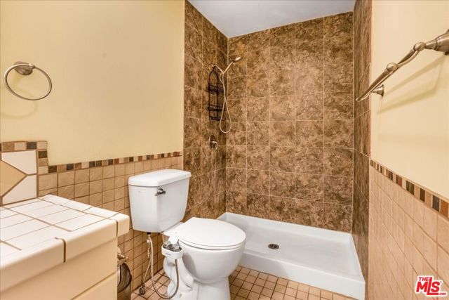754 Fernando Street, Ojai CA: https://media.crmls.org/mediaz/26d90e2c-0d40-4ae2-a8be-728740890c7e.jpg