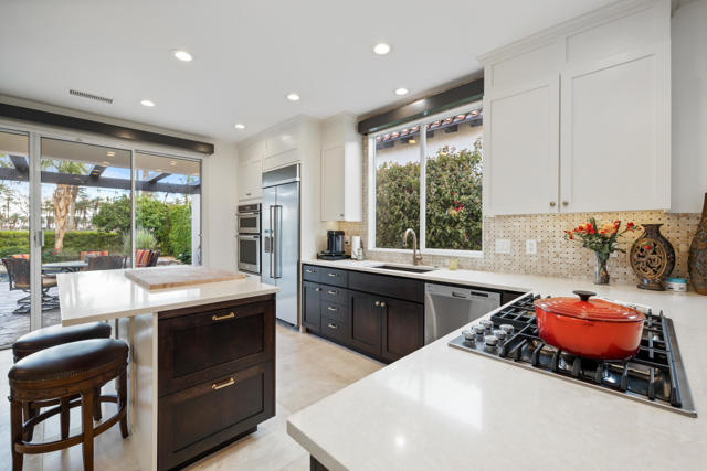 56708 Palms Drive, La Quinta CA: https://media.crmls.org/mediaz/26d9decd-0085-4b3b-a61b-704a35bf95c3.jpg