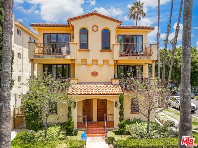 500 N Orlando Avenue, West Hollywood CA: https://media.crmls.org/mediaz/26da01ac-68c7-40e0-b277-e7f86cf9d1bf.jpg