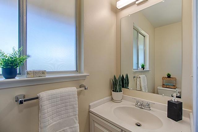 121 Palo Verde Terrace, Santa Cruz CA: https://media.crmls.org/mediaz/26da1104-a566-4c24-8dec-5b930d79815b.jpg
